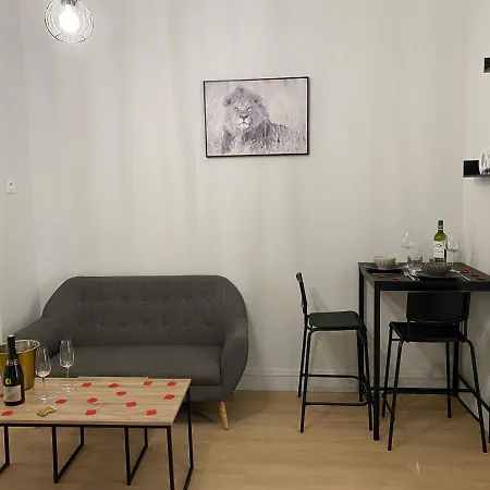 Loft Romantique Avec Jacuzzi Comprenant Pack Romantique Et Champagne Offerts 아파트 *